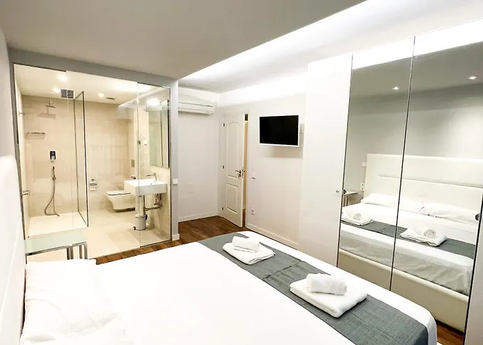 Room Near Pacha